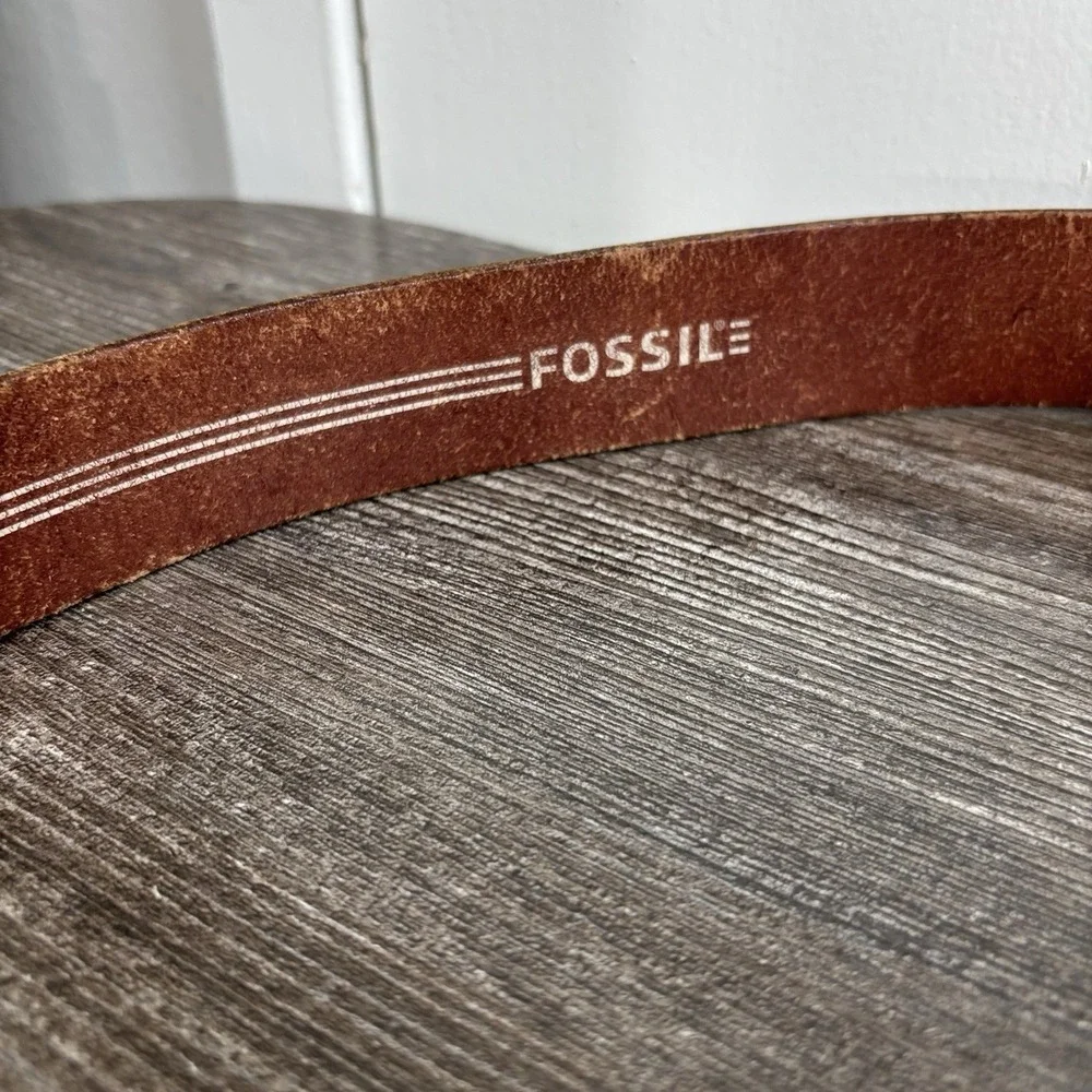 Fossil Mens size 38 Brown Genuine Leather Belt Nickel Buckle 1.5